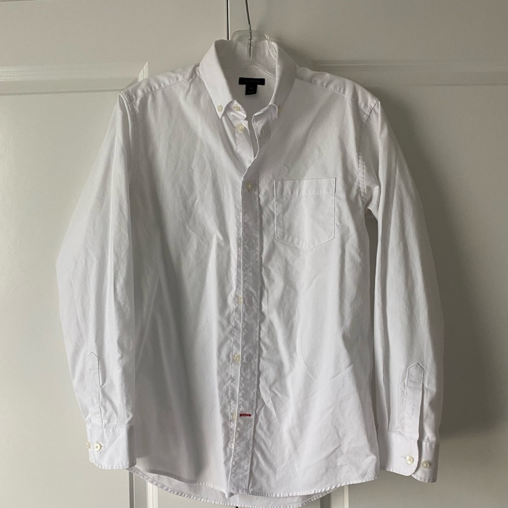 Tommy Hilfiger boy’s button down shirt